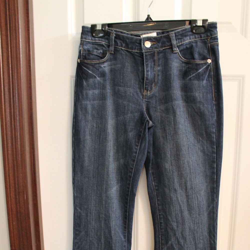 White House Black Market Blanc denim jeans